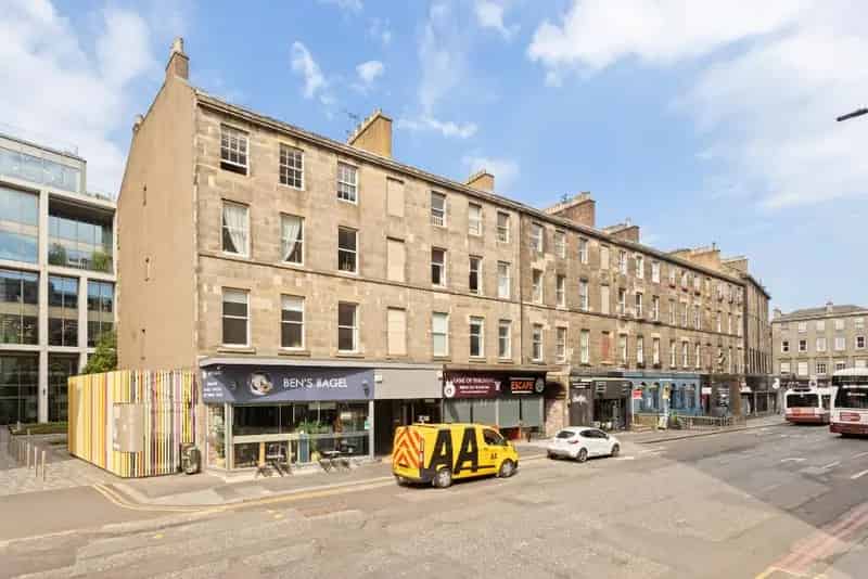 4 bedroom flat to rent
