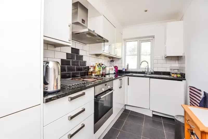 Two Bedroom Apartment Southfields Admirals Court Zero Deposit Available