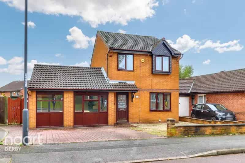 4 Bedroom Detached House for Sale - No Sale No Fee