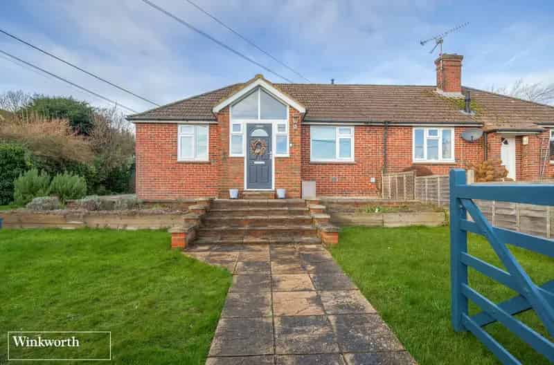 4 Bedroom Bungalow Pamber Heath No Onward Chain