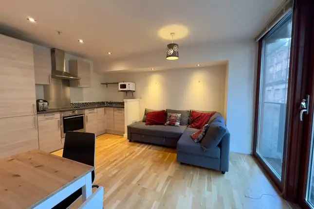 Glasgow City Centre Flat to Rent - Modern Apartment near Transport Links