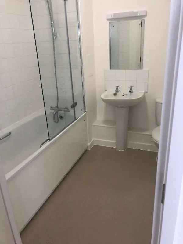 Flat For Rent in London, England