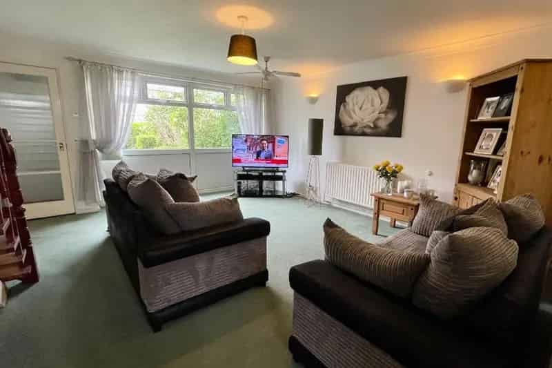 3 Bed Mid Terraced House For Sale Chain Free Good Condition