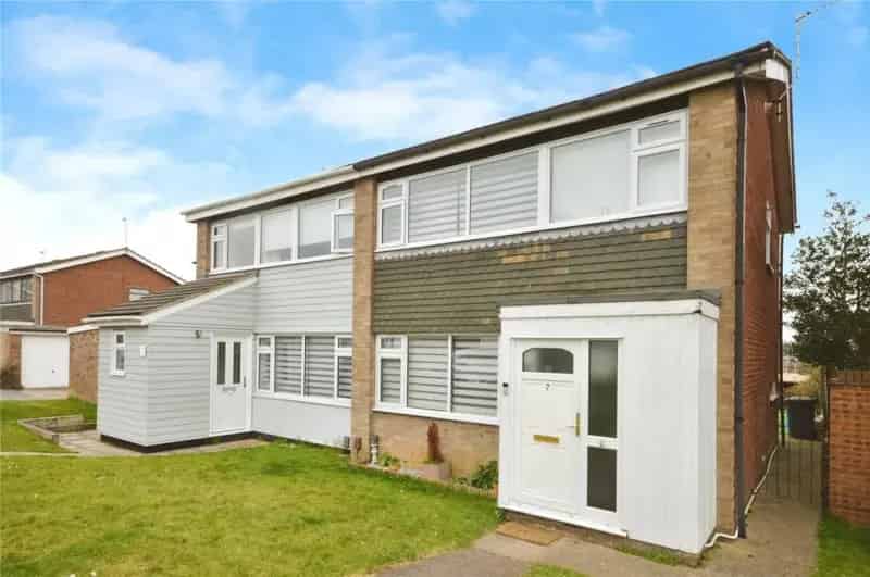 3 Bed House For Sale Near Amenities And Station