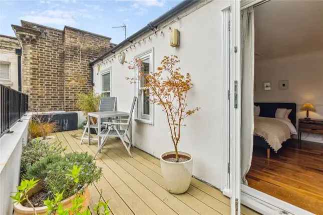3-Bedroom Mews House for Sale in Redfield Mews London SW5