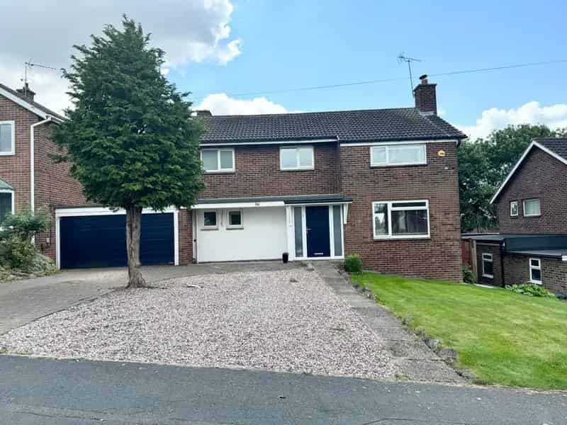 4 Bedroom Detached House to Rent Allestree