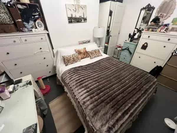 1 Bedroom Victorian Flat with Huge Garden - Camden Town