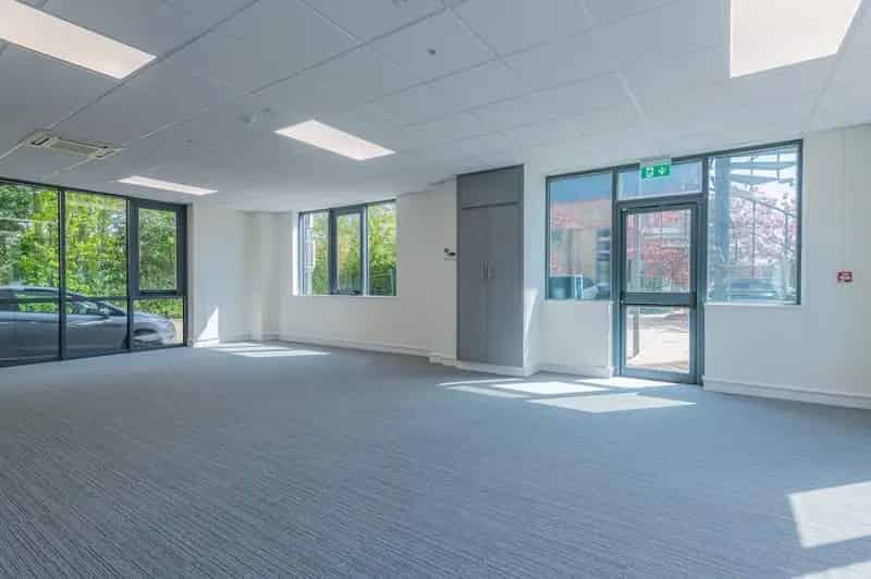 High-Quality Air-Conditioned 2-Story Offices in Hatfield