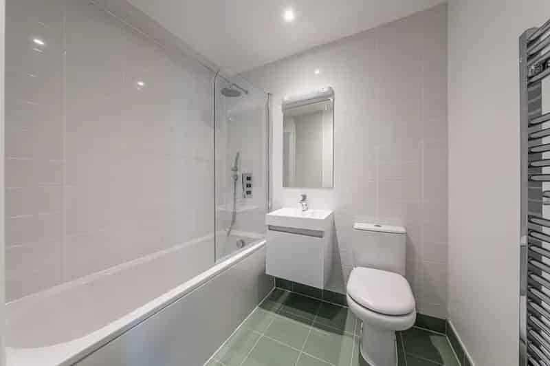 2 Bedroom Flat for Sale in Battersea