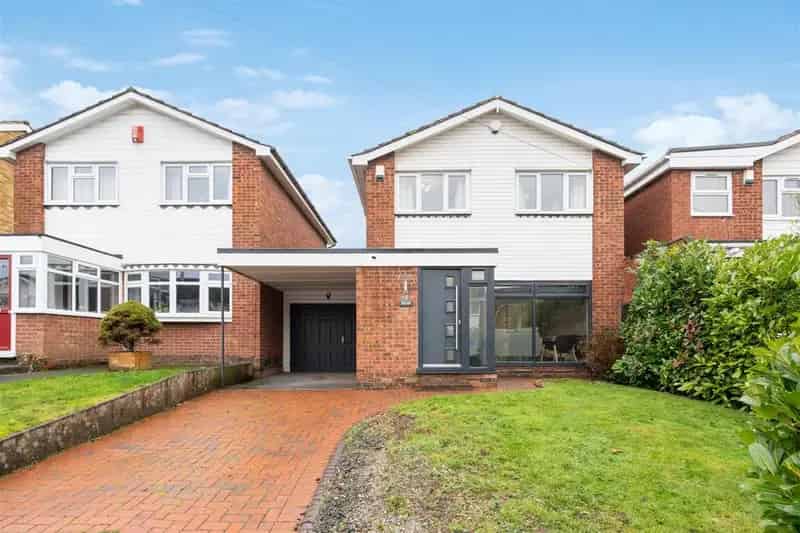 3 Bedroom Link Detached House for Sale