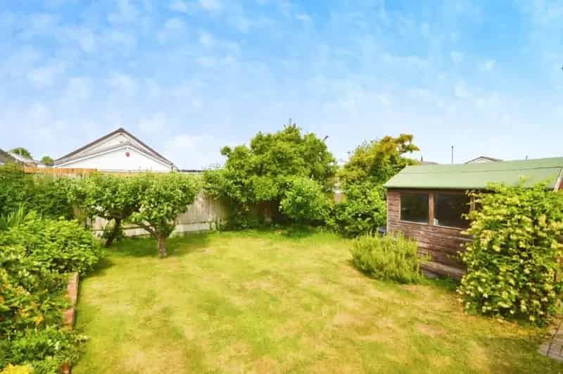 2 Bed Link Detached Bungalow For Sale