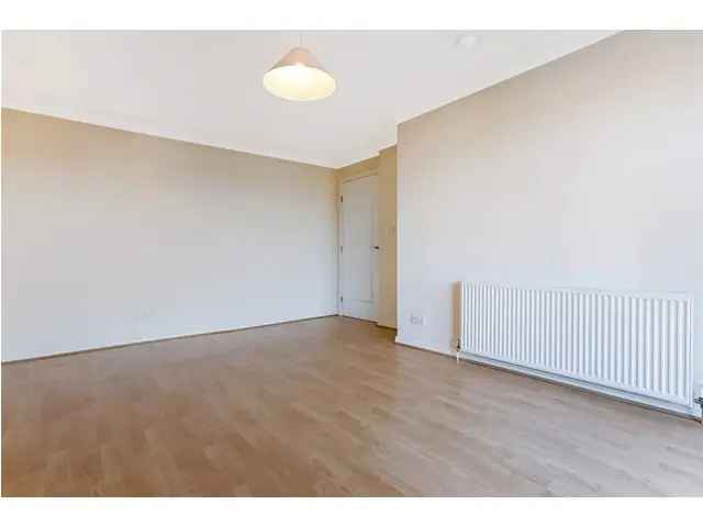 2 bedroom flat  for sale