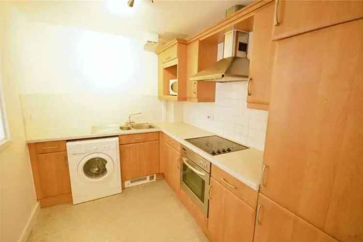 2 Bedroom Flat for Sale Near Mermaid Quay