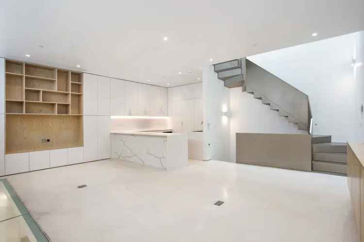 4 Bedroom House for Sale near South Kensington