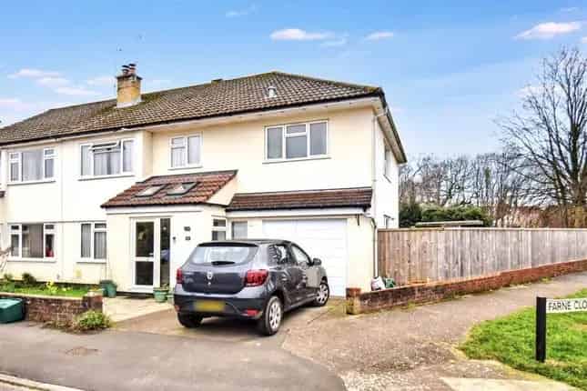 Four Bedroom Semi-Detached House for Sale in Bristol BS9