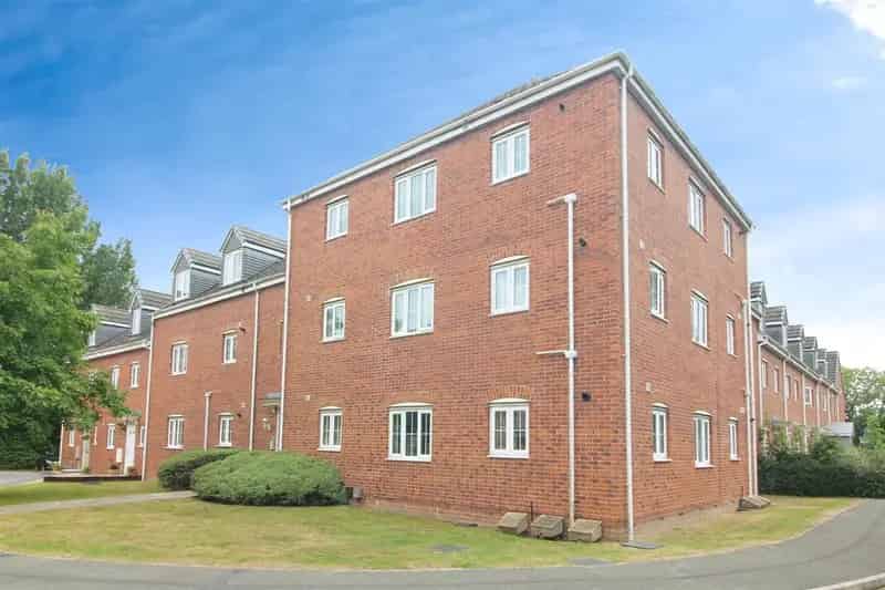 2 Bedroom Apartment House to Rent