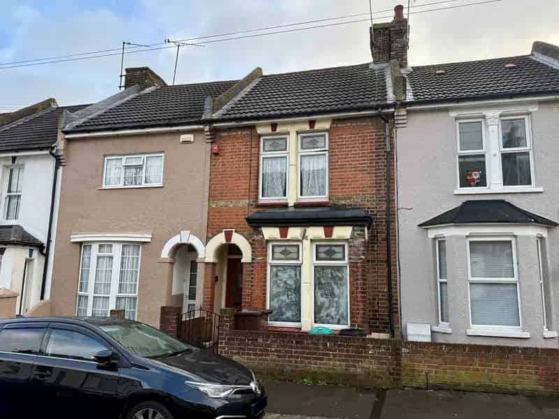 Three Bedroom House Requiring Refurbishment Near Rochester