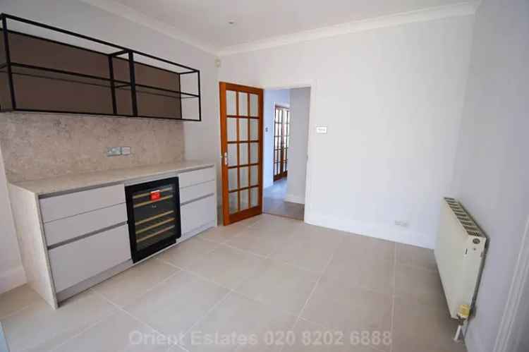 4 Bedroom Detached House to Rent