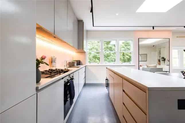 3 Bedroom Apartment for Sale in Elsworthy Road Primrose Hill NW3