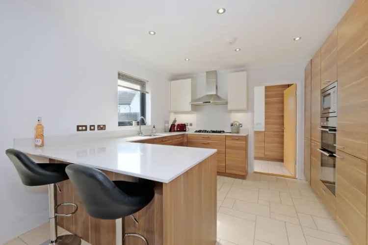 Spacious 4-Bedroom Detached Home in Stoneywood with Garage