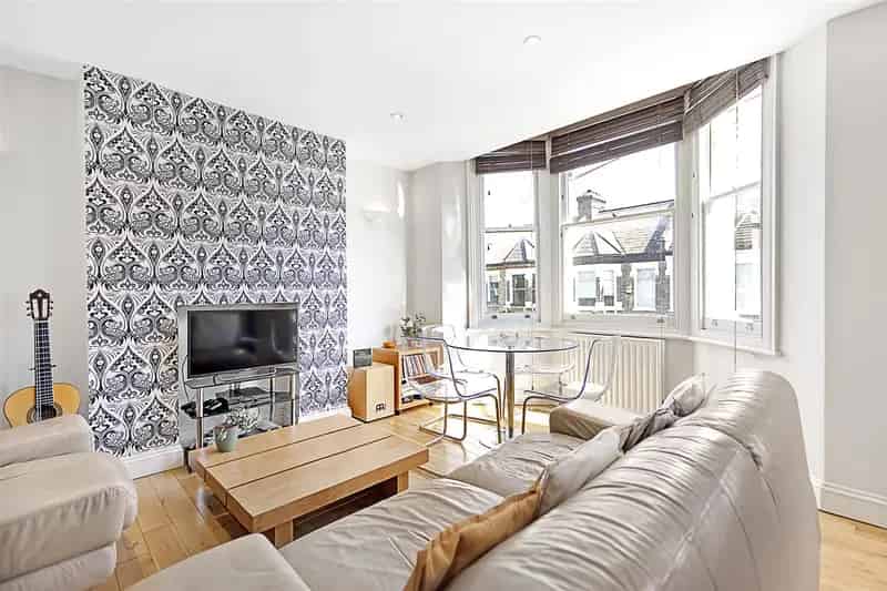 2 Bedroom Flat House to Rent Near Brixton