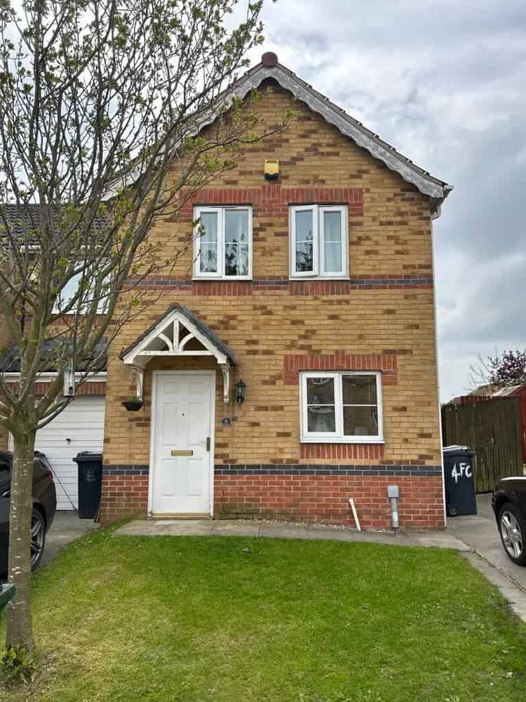 3 Bedroom Semi Detached House To Rent Leeds