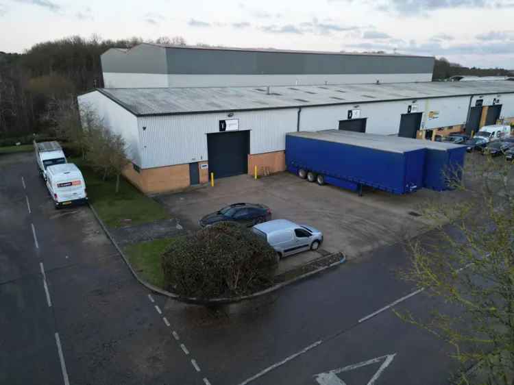 Industrial Warehouse Unit with WC Facilities and Large Yard