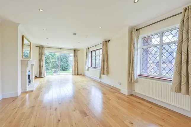 4 Bedroom House Near Wimbledon Common Short Let