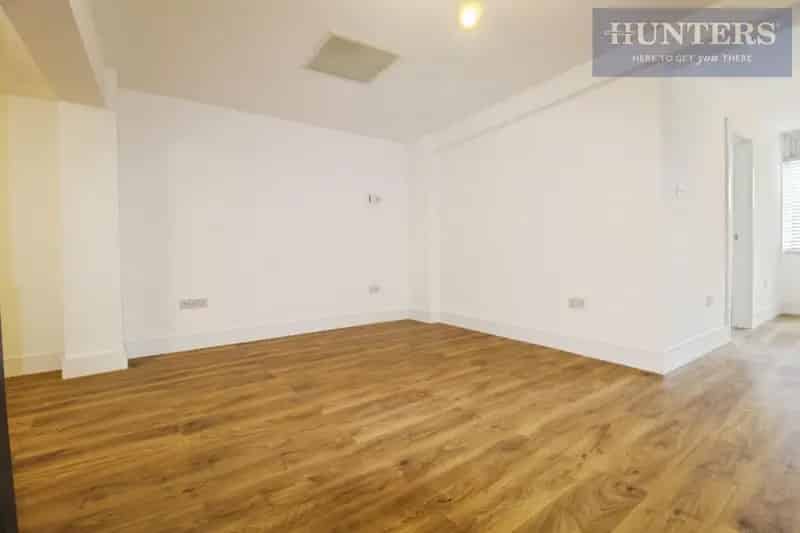 2 bedroom Flat
 To Let