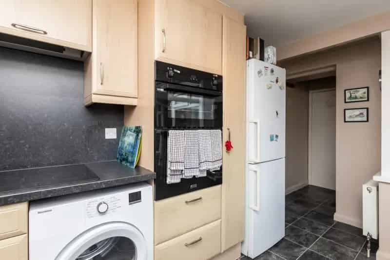 2 Bedroom Bungalow For Sale - Great Family Home