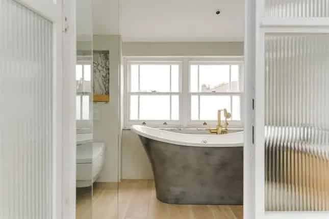 End terrace house for sale in Navarino Road, London E8