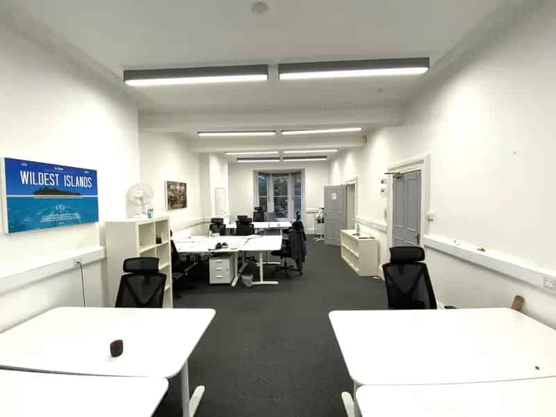 2035 sq ft Clifton Office Building 6 Parking Spaces Sublease Available