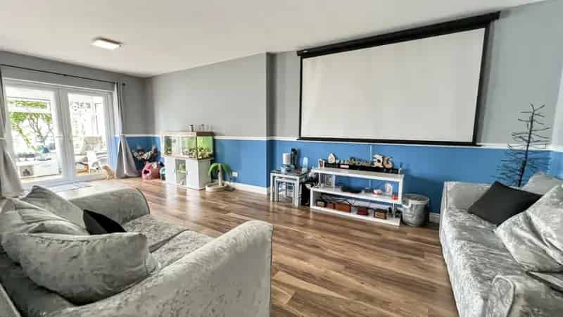 4 Bedroom House For Sale in Westbury