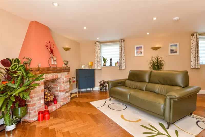 3 Bedroom Semi Detached House For Sale South Downs