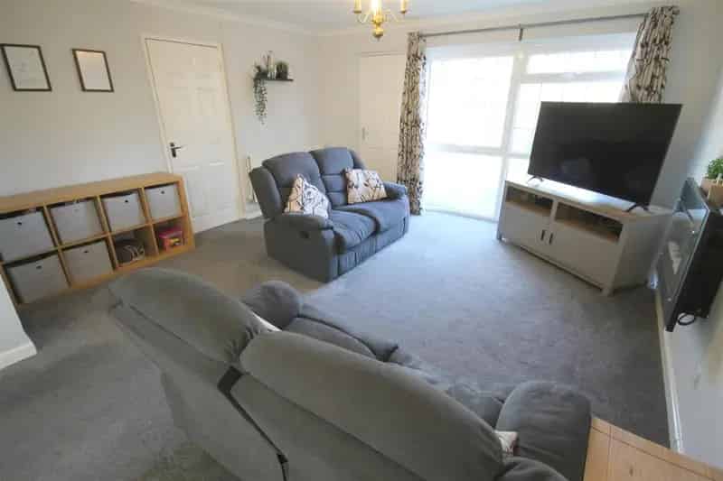 3 Bedroom Link Detached House for Sale