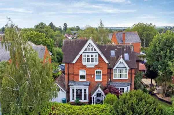 Elegant Period Home Windsor Town Centre 2398 sq ft