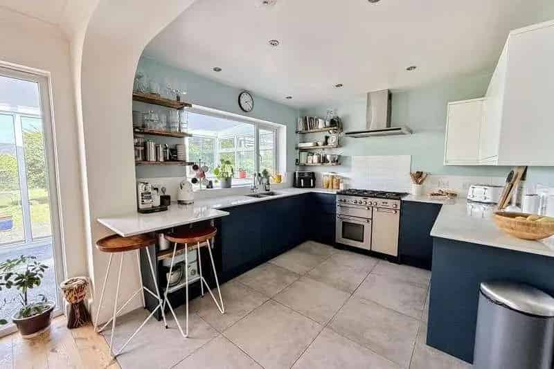 5 Bed Detached Family Home with Large Garden for Sale