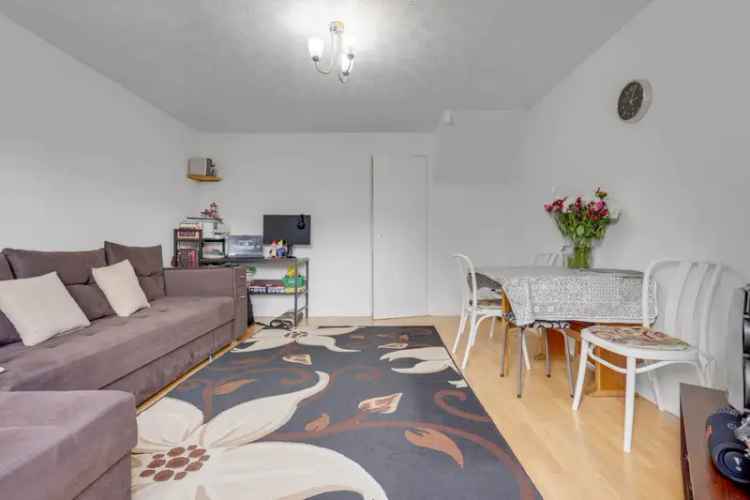 2 Bedroom Semi Detached House to Rent