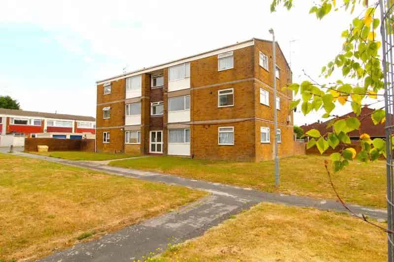 2 Bedroom Ground Floor Flat for Sale