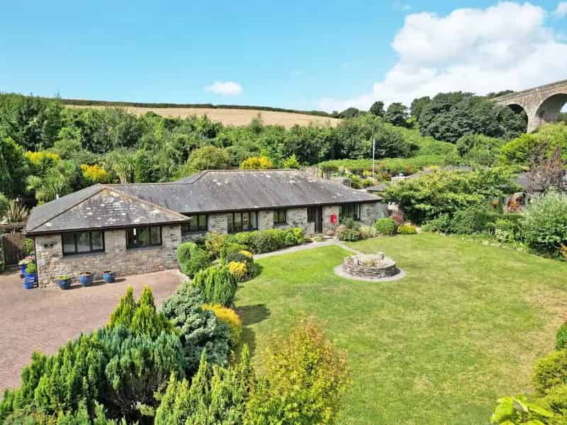 4 Bedroom Detached Bungalow for Sale
