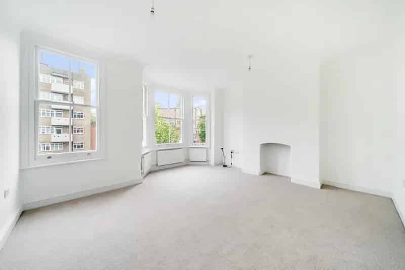 Refurbished Victorian House 2100 sq ft Family Home