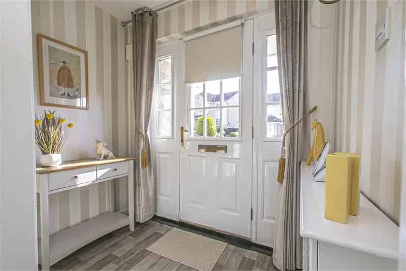 4 Bed Detached House Pitreavie Estate