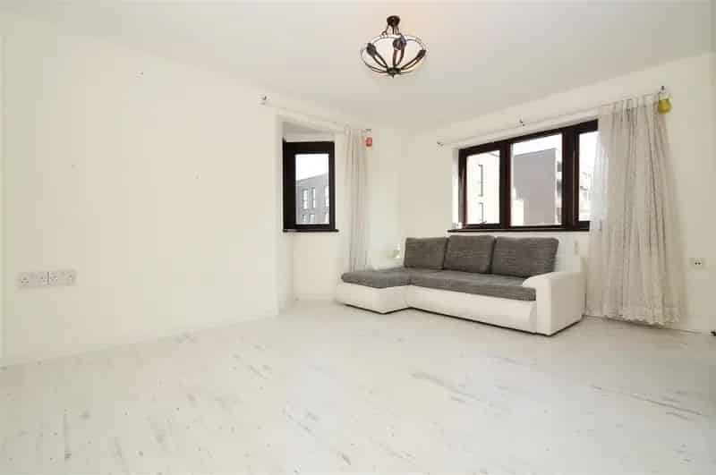 1 Bedroom Flat to Let Near Regents Canal