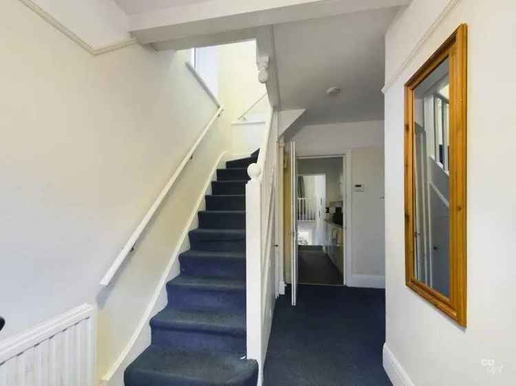 6 Bedroom Semi Detached House Near Mithras Moulsecoomb Campus