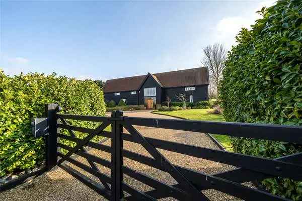 Substantial Barn Conversion in 74 Acres