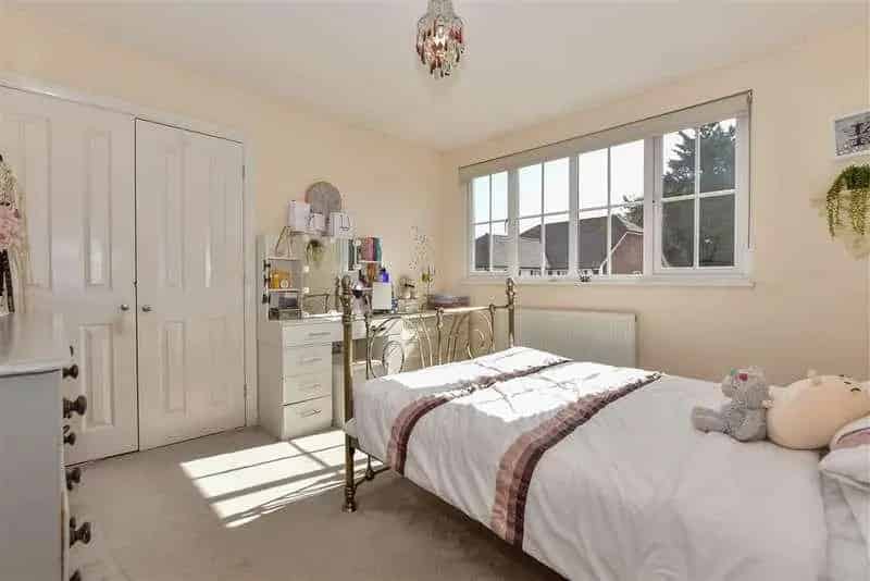 4 Bed Detached House for Sale Gated Development Modern Interior Double Garage