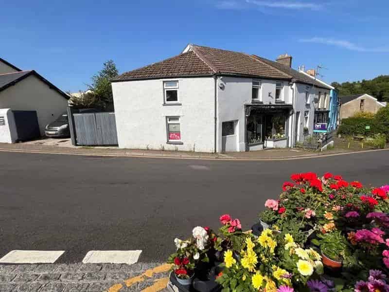 4 Bed House and Shop for Sale Near Bullring