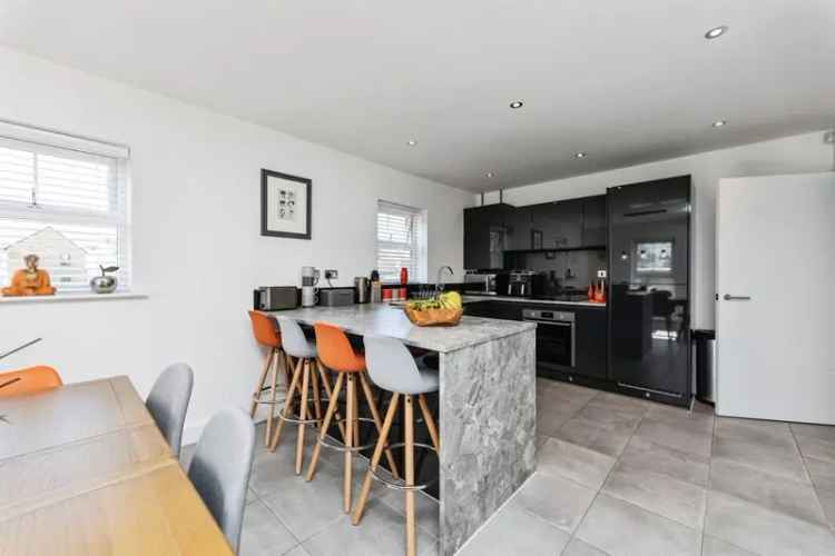 4 Bedroom Detached House Pontefract
