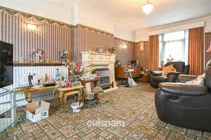 3 Bedroom Link Detached House for Sale