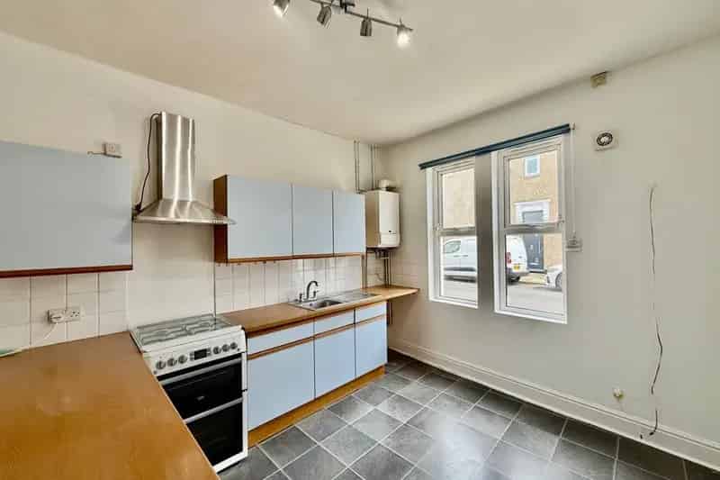 Two Bedroom House North End Portsmouth Zero Deposit Available